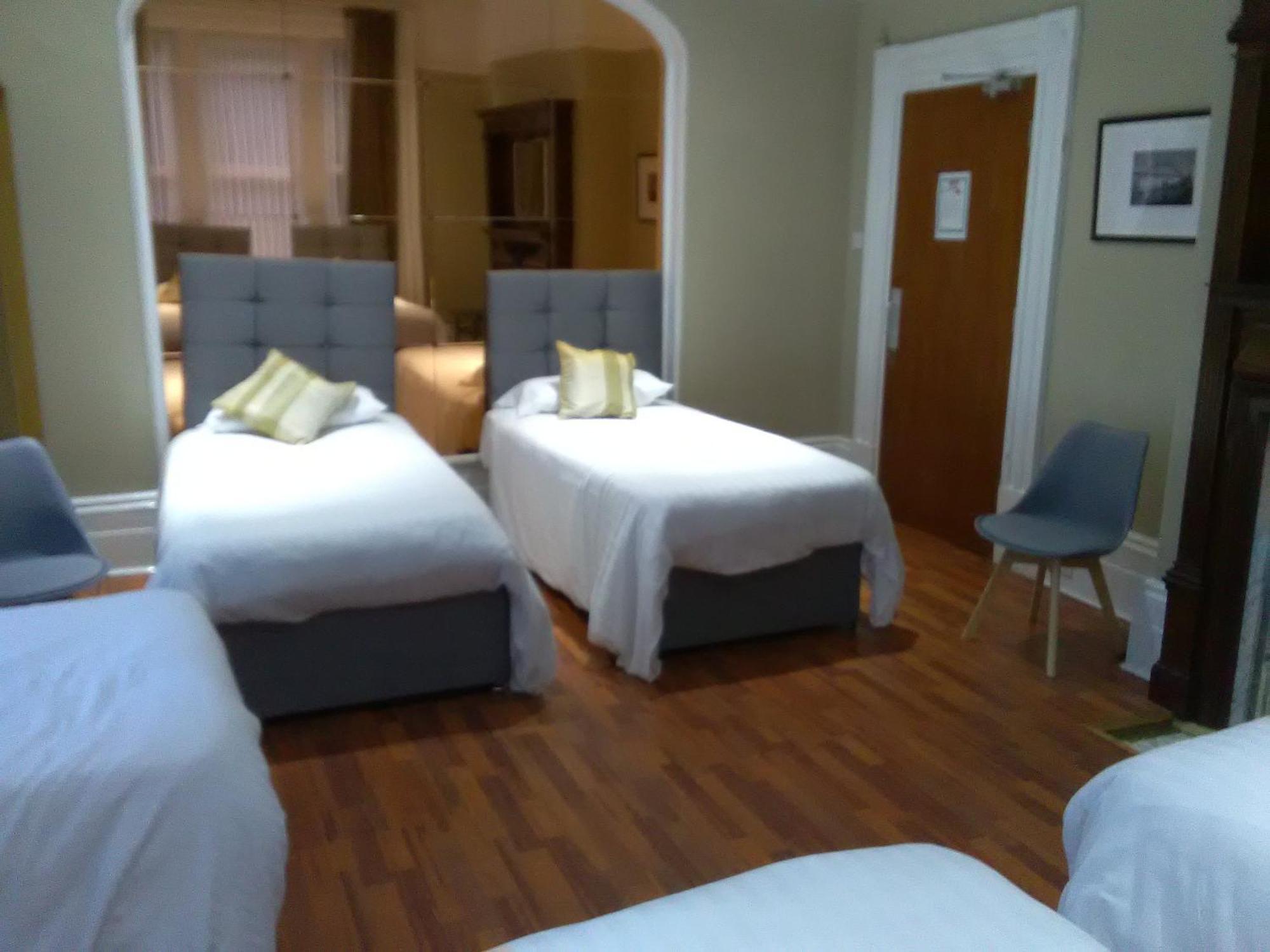 Clifton Hotel Newcastle Oda fotoğraf