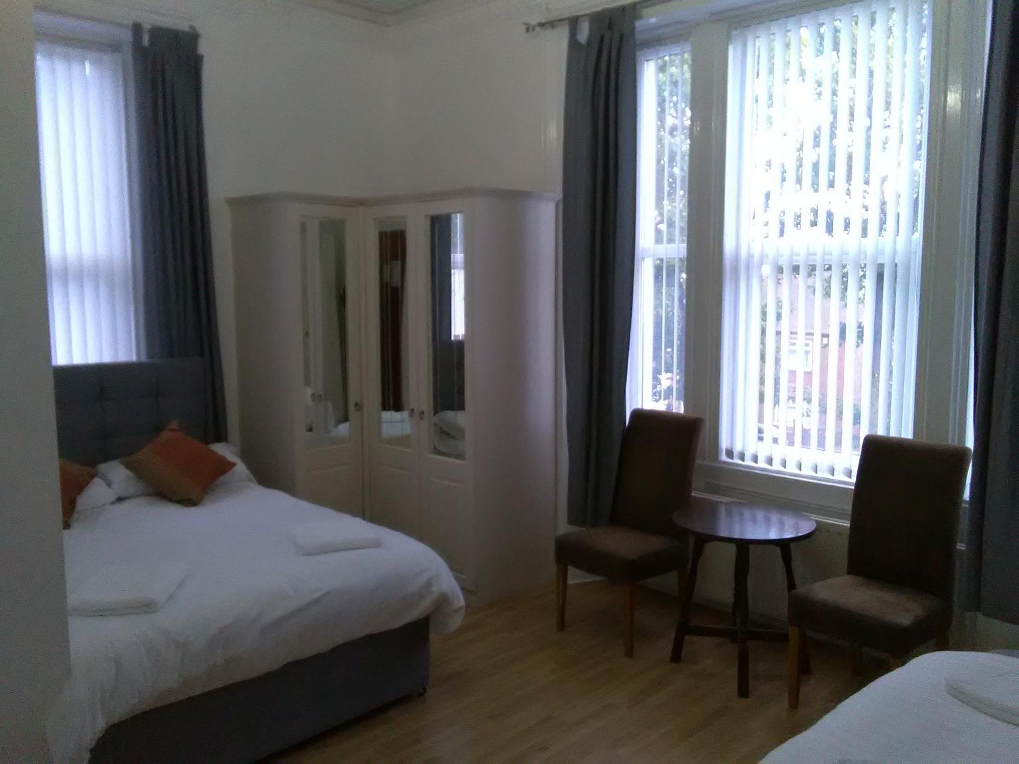 Clifton Hotel Newcastle Oda fotoğraf