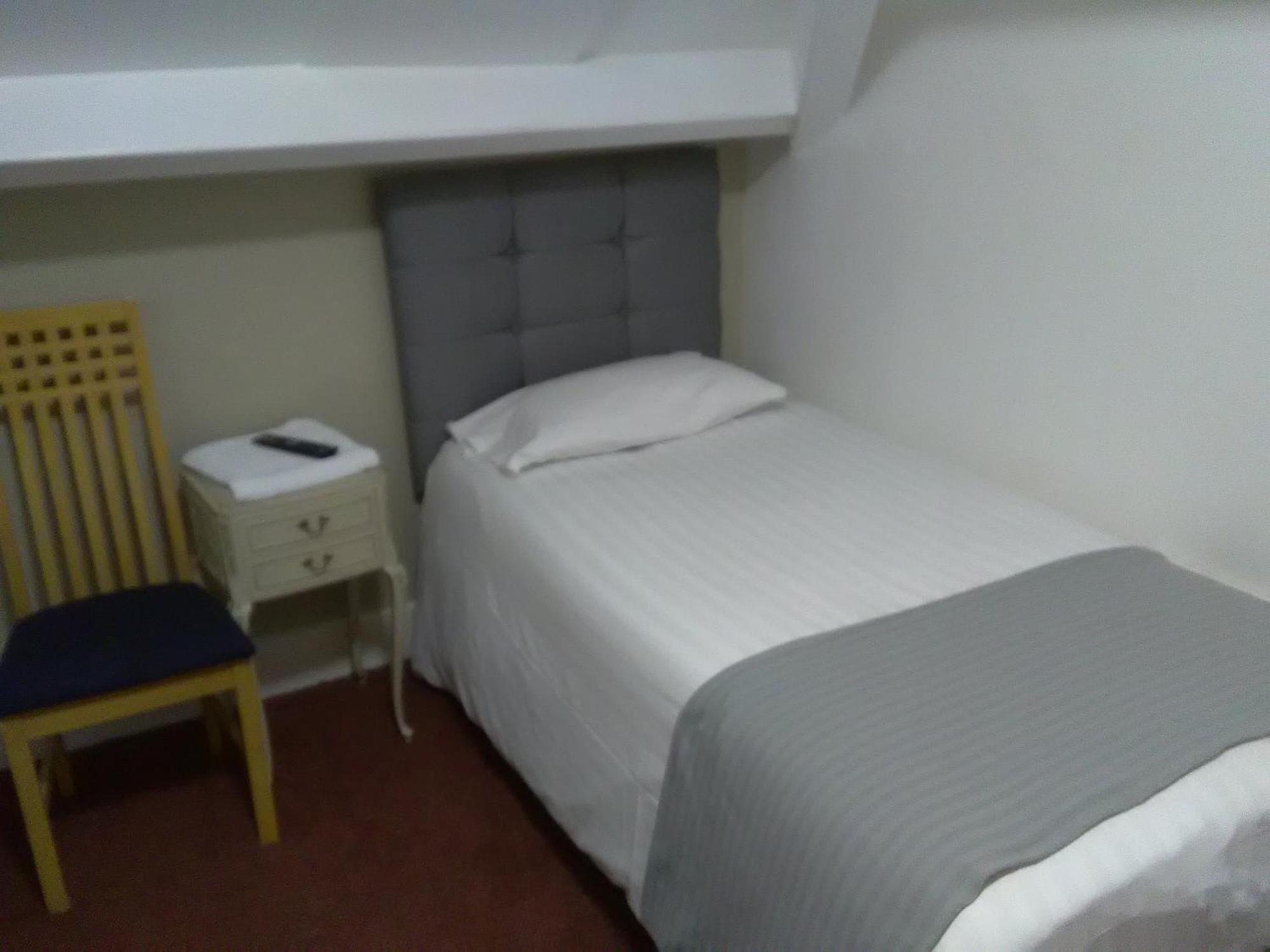 Clifton Hotel Newcastle Oda fotoğraf